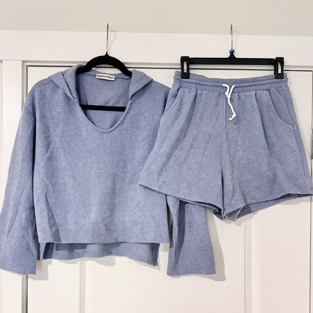 Dippin' Daisy's Cozy Fuzzy Shirt Shorts Lounge Set Small S Periwinkle Faded Blue